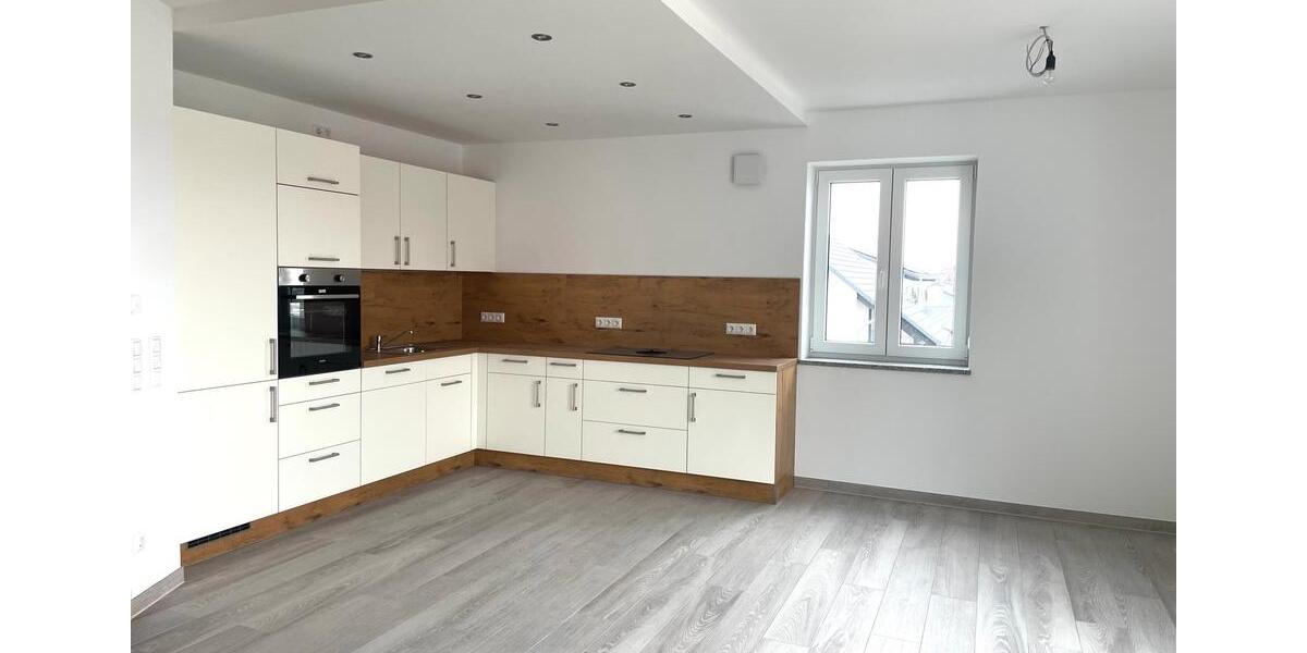Etagenwohnung Schmidgaden - 5 Zimmer, 110 m&sup2;, 1.125&euro; | Angebot:24953914