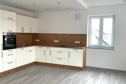 Wohnung Schmidgaden - 5 Zimmer, 110 m&sup2;, 1.125&euro; | Angebot:24953914