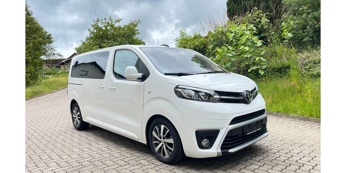 Toyota Proace (Verso) 109.450 km 26.000 &euro; Fichtelberg 95686