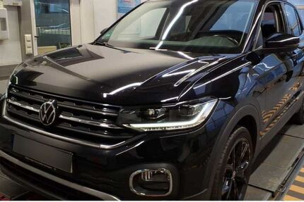 VW T-Cross 86.359 km 17.330 &euro; Stuttgart 70563