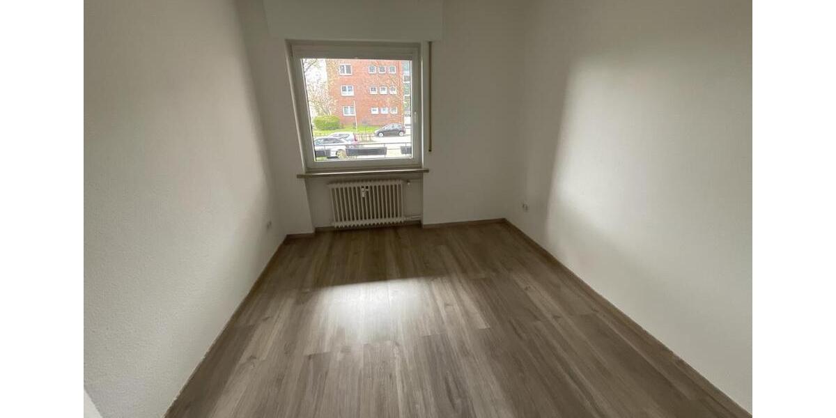Erdgeschoßwohnung Wilhelmshaven Heppens - 4 Zimmer, 81 m&sup2;, 569&euro; | Angebot:25979178