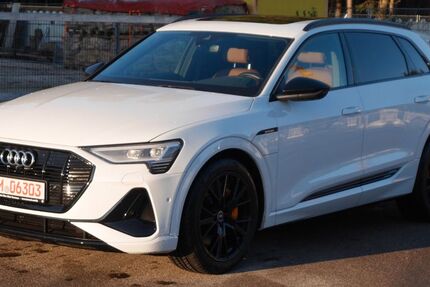 Audi e-tron 6.050 km 46.500 &euro; Postbauer-Heng 92353