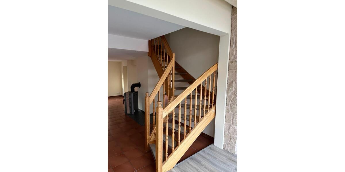 Etagenwohnung Sinntal - 5 Zimmer, 110 m&sup2;, 850&euro; | Angebot:25161514