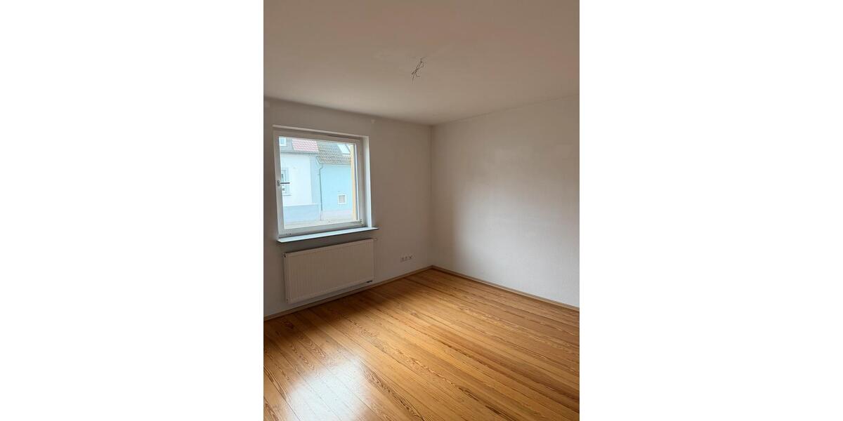 Einfamilienhaus Durmersheim - 8 Zimmer, 203 m&sup2;, 840.000&euro; | Angebot:26249739