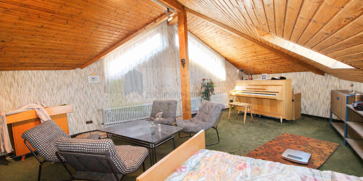 Einfamilienhaus Villingen-Schwenningen Schwenningen - 1 Zimmer, 258 m&sup2;, 460.000&euro; | Angebot:26275972