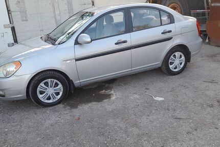 Hyundai Accent 270.000 km 2.100 &euro; Dortmund 44147