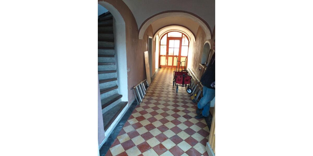 Mehrfamilienhaus, Wohnhaus Schwarzhofen - 6 Zimmer, 170 m&sup2;, 59.000&euro; | Angebot:27130342