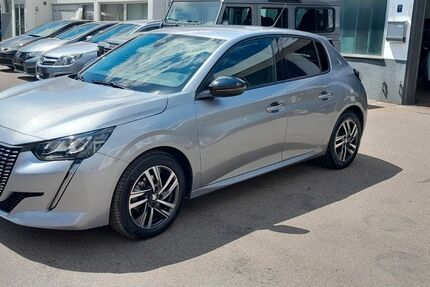 Peugeot 208 10.600 km 14.300 &euro; Ansbach 91522