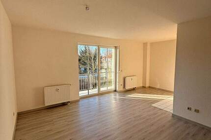 Tolle 2-Zimmer-Wohnung || Balkon - Einbauküche - Stellplatz 2 zimmer