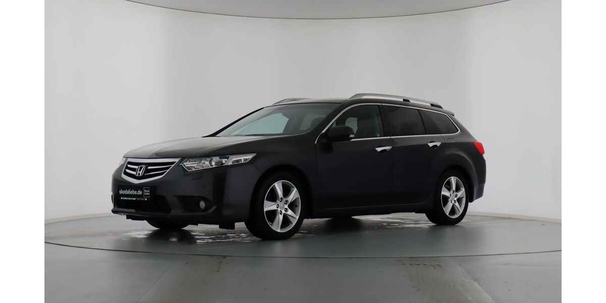 Honda Accord 139.092 km 9.989 &euro; Sangerhausen 06526