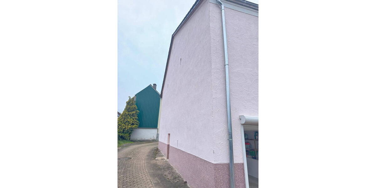 Bauernhaus, Landhaus Schmelz - 8 Zimmer, 180 m&sup2;, 299.000&euro; | Angebot:26128047