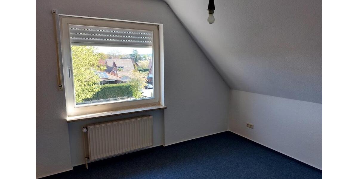 Dachgeschoßwohnung Varel - 2 Zimmer, 64 m&sup2;, 475&euro; | Angebot:26297082