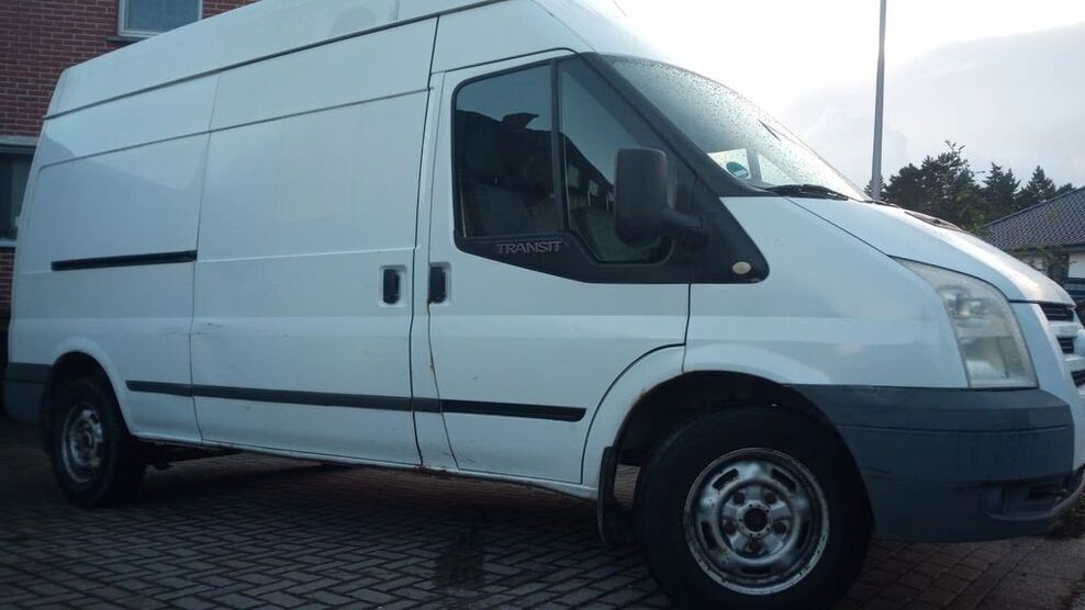 Ford Transit 257.400 km 5.699 € Porta Westfalica 32457