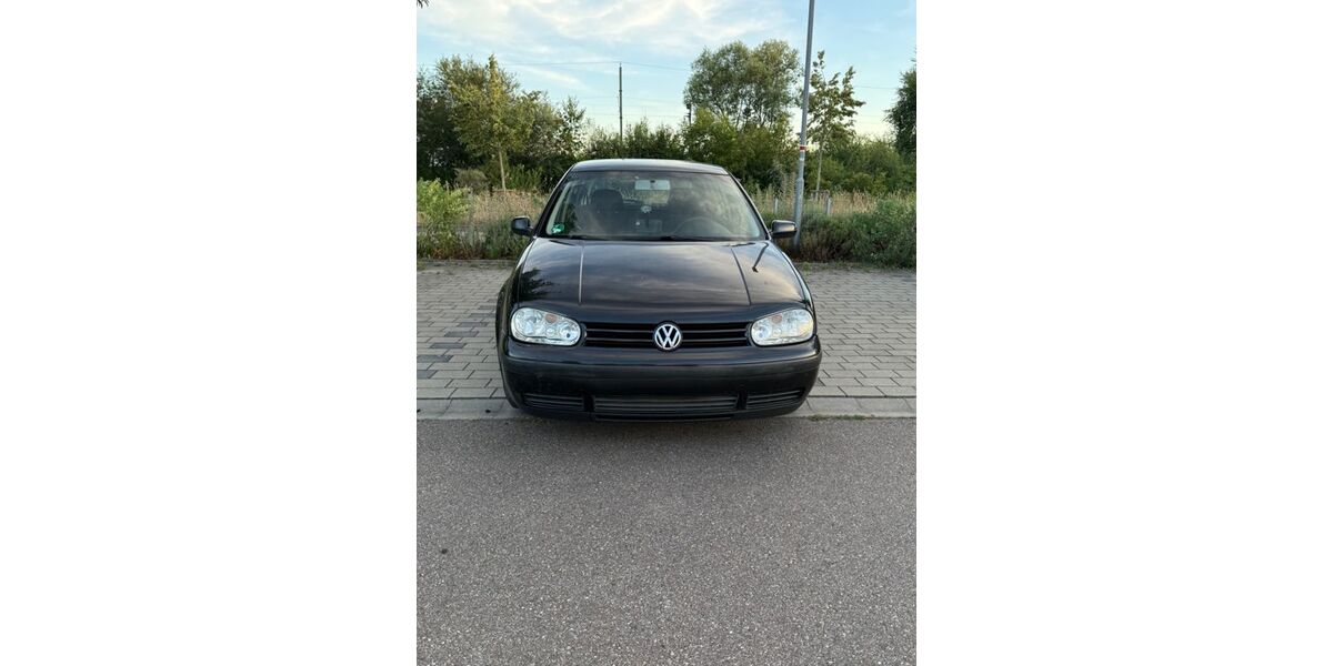VW Golf 237.000 km 1.600 &euro; Sinsheim 74889