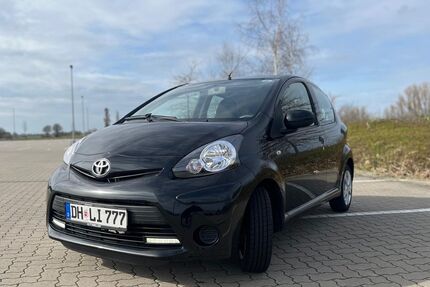 Toyota Aygo (X) 86.000 km 4.700 &euro; Osnabrück 49082