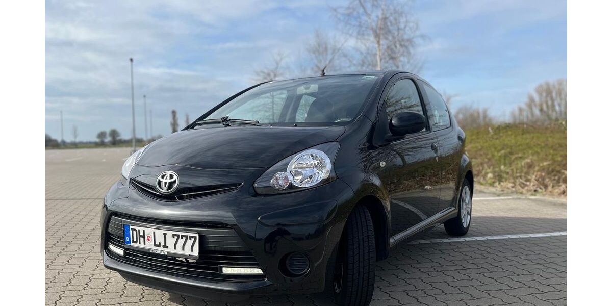 Toyota Aygo (X) 86.000 km 4.700 &euro; Osnabrück 49082