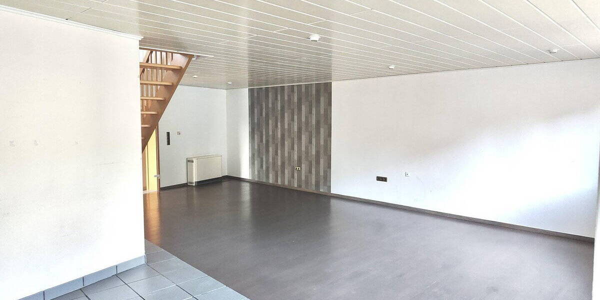 Reihenmittelhaus Östringen-Odenheim Odenheim - 1 Zimmer, 294 m&sup2;, 349.000&euro; | Angebot:26286509