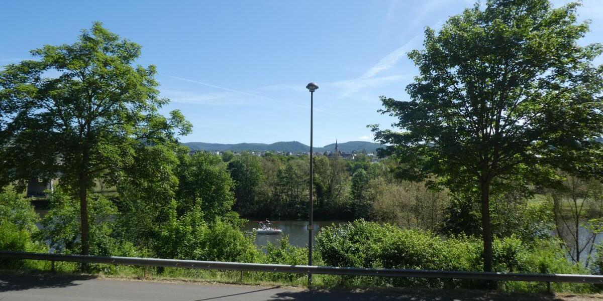 Top Lage- Baugrundstück mit herrlichem Saarblick in zentraler Lage von Saarburg - Grundstück Saarburg | Angebot:22052795