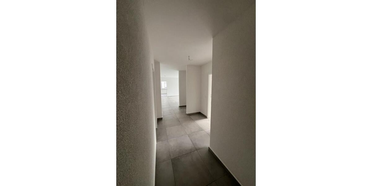 Etagenwohnung Bad Schönborn - 3 Zimmer, 87 m&sup2;, 1.350&euro; | Angebot:26675117