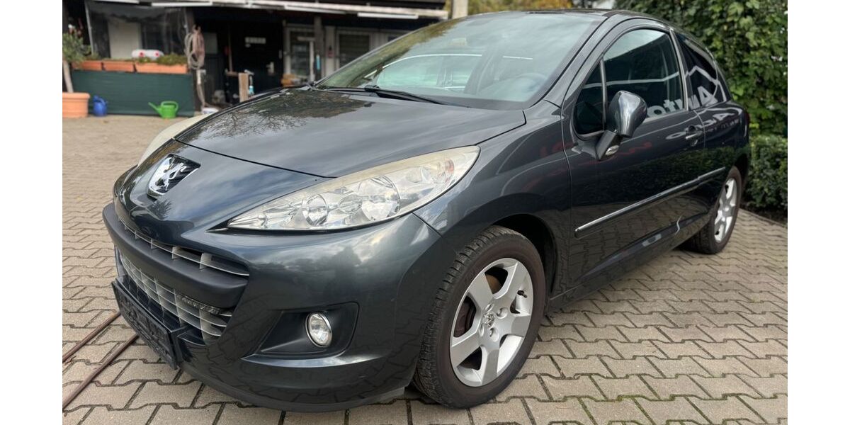 Peugeot 207 158.000 km 990 &euro; Hoppegarten Hönow 15366
