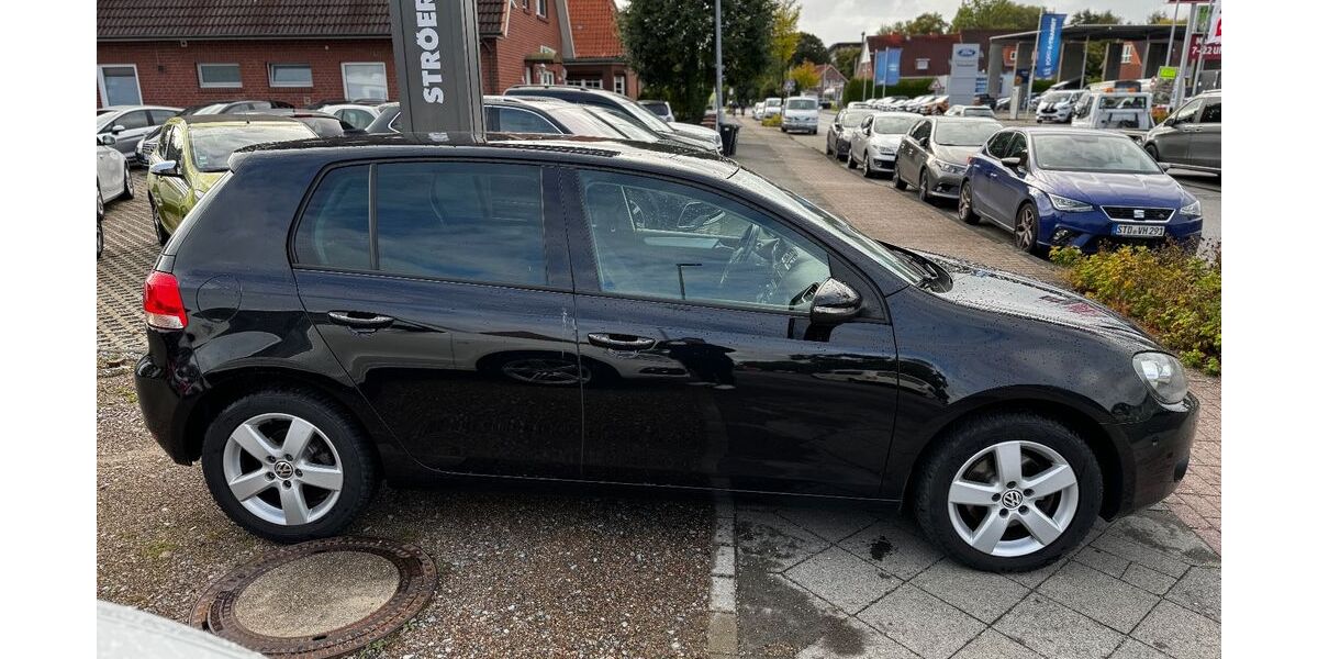 VW Golf 193.000 km 5.900 &euro; Stade 21680