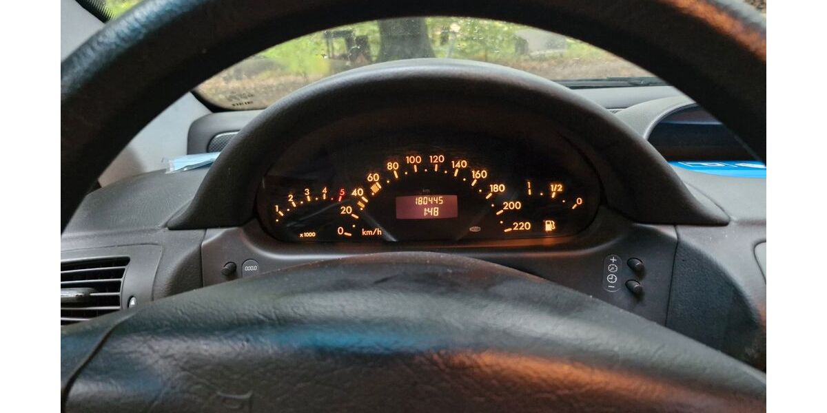 Mercedes-Benz Vaneo 180.445 km 7.999 &euro; Seevetal 21218