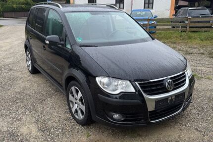 VW Touran 165.000 km 3.999 € Traunstein 83278