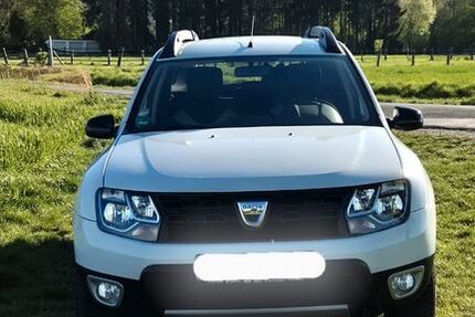 Dacia Duster 81.000 km 14.499 &euro; Hemer 58675