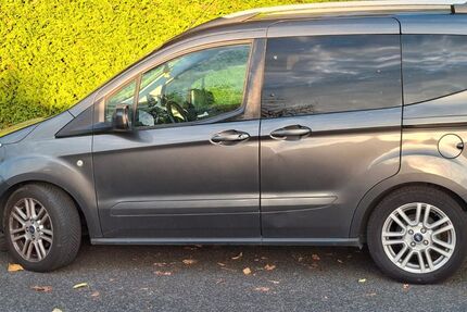 Ford Tourneo Courier 136.541 km 7.200 &euro; Bochum 44805