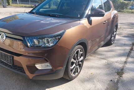 SsangYong Tivoli 148.000 km 3.590 &euro; berlin 12165