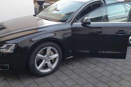 Audi A8 132.000 km 26.000 &euro; Ilsfeld 74360