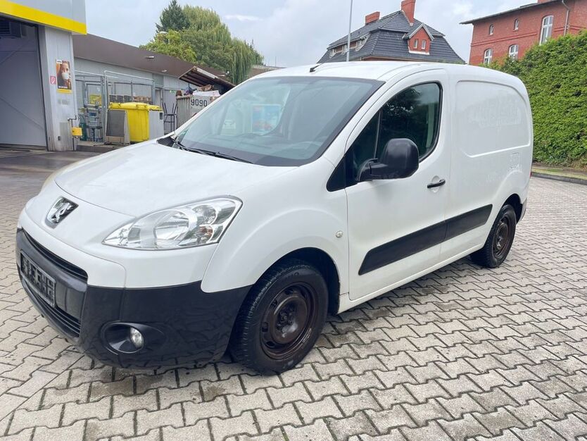 Peugeot Partner 300.000 km 2.199 € Hoppegarten 15366