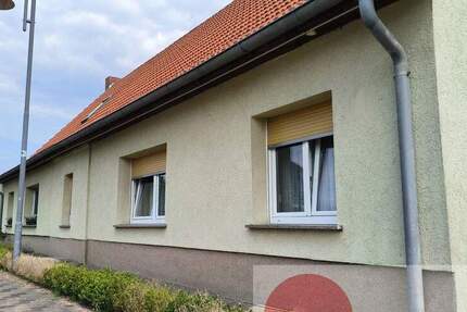 Haus Roßdorf Roßdorf - 7 Zimmer, 220 m&sup2;, 249.000&euro; | Angebot:25696061