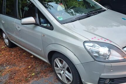 Opel Zafira 270.000 km 2.500 &euro; Radeberg 01454