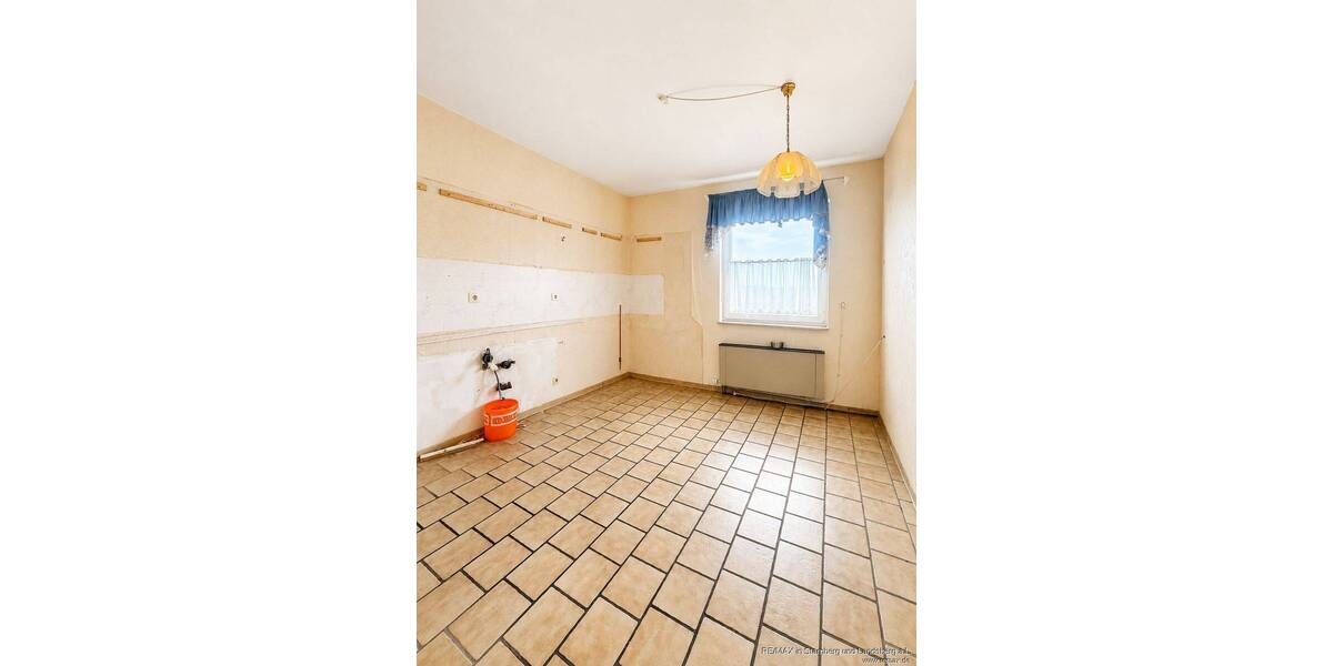 Einfamilienhaus Fulda / Aschenberg Aschenberg - 8 Zimmer, 217 m&sup2;, 249.000&euro; | Angebot:26869294