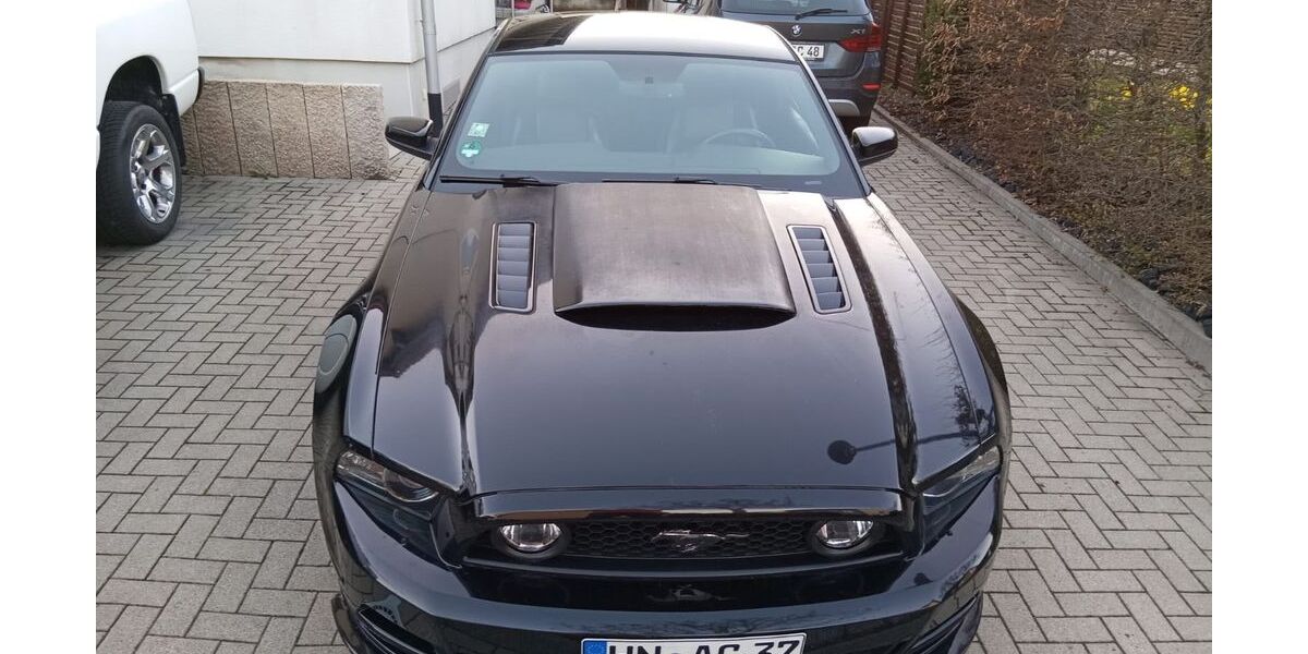 Ford Mustang 135.000 km 27.500 &euro; Heilbronn 74080