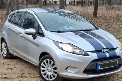 Ford Fiesta 93.000 km 3.500 &euro; Dresden 01309