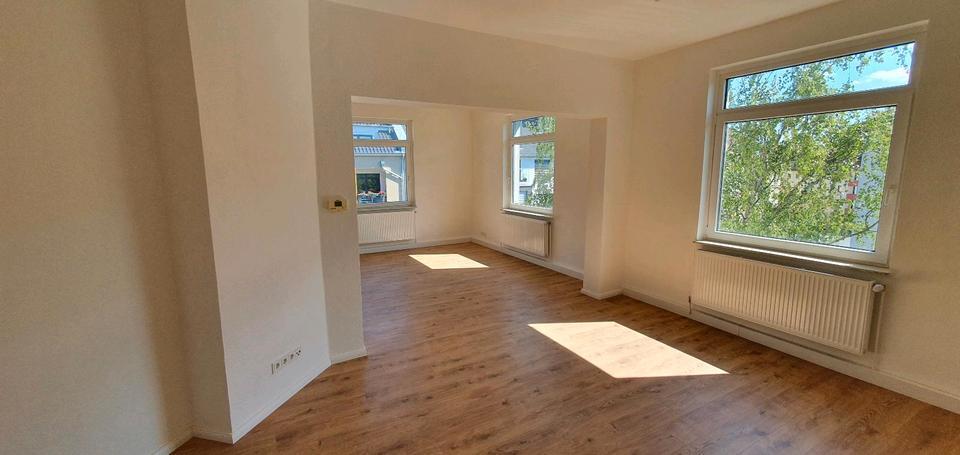 Stilvoll sanierte AltbauWohnung mit Balkon in Vahrenwald