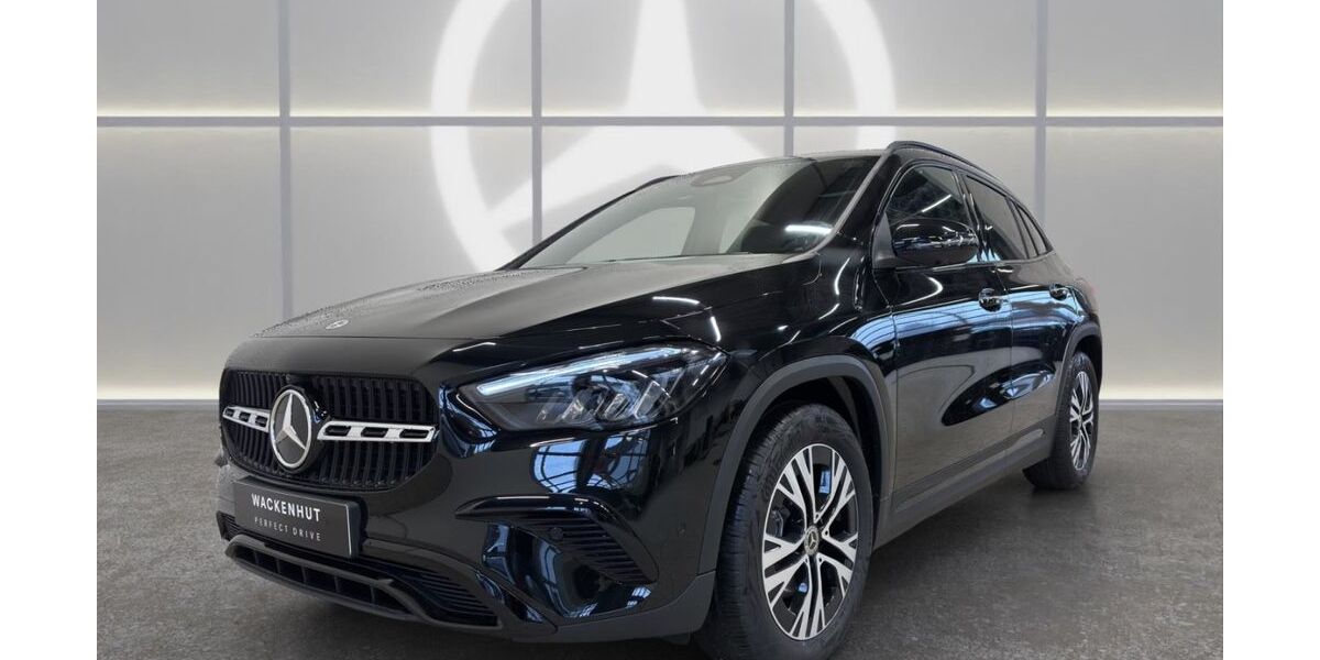 Mercedes-Benz GLA 180 9.900 km 38.390 &euro; Nagold 72202