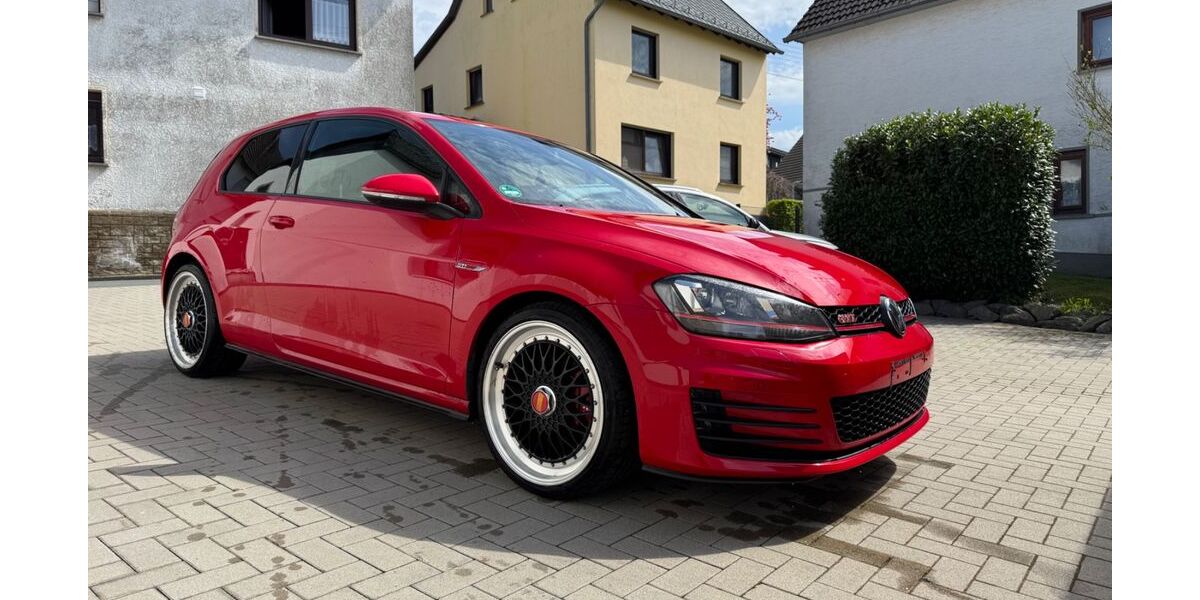 VW Golf 144.280 km 13.999 &euro; Hanroth 56316