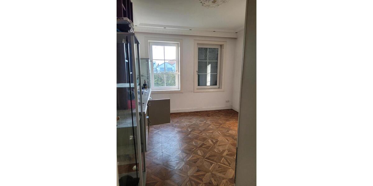 Einfamilienhaus Gütersloh - 6 Zimmer, 141 m&sup2;, 1.500&euro; | Angebot:25384128