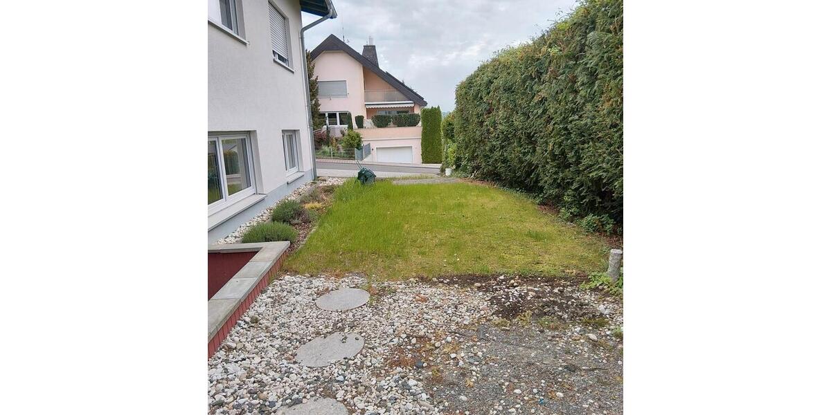 Etagenwohnung Idstein - 2 Zimmer, 92 m&sup2;, 1.100&euro; | Angebot:26464494