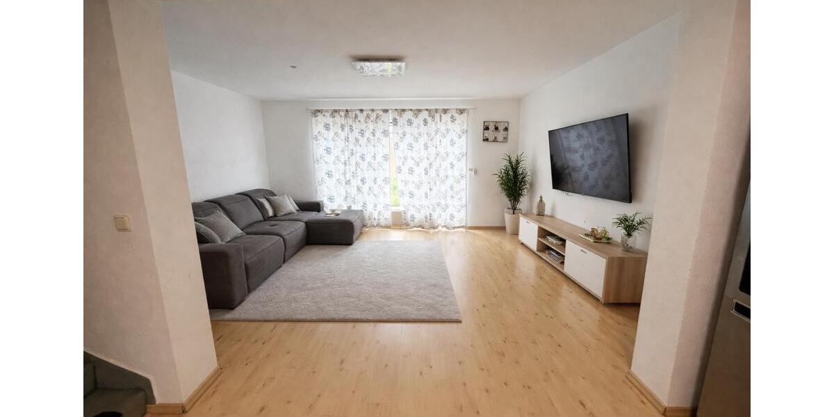 Reihenhaus Klein Offenseth-Sparrieshoop Sparrieshoop - 4 Zimmer, 120 m&sup2;, 1.450&euro; | Angebot:26162578