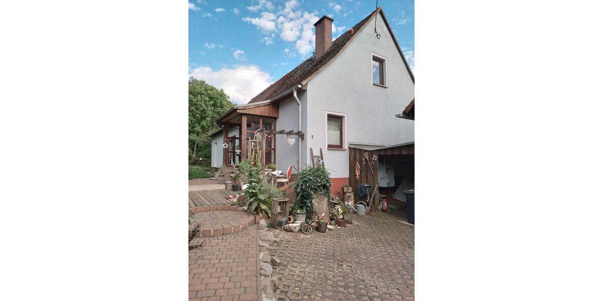Einfamilienhaus Mansfeld - 8 Zimmer, 140 m&sup2;, 138.000&euro; | Angebot:27443940
