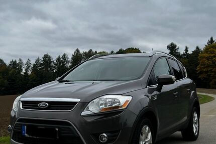Ford Kuga 185.964 km 7.950 € Metten 94526