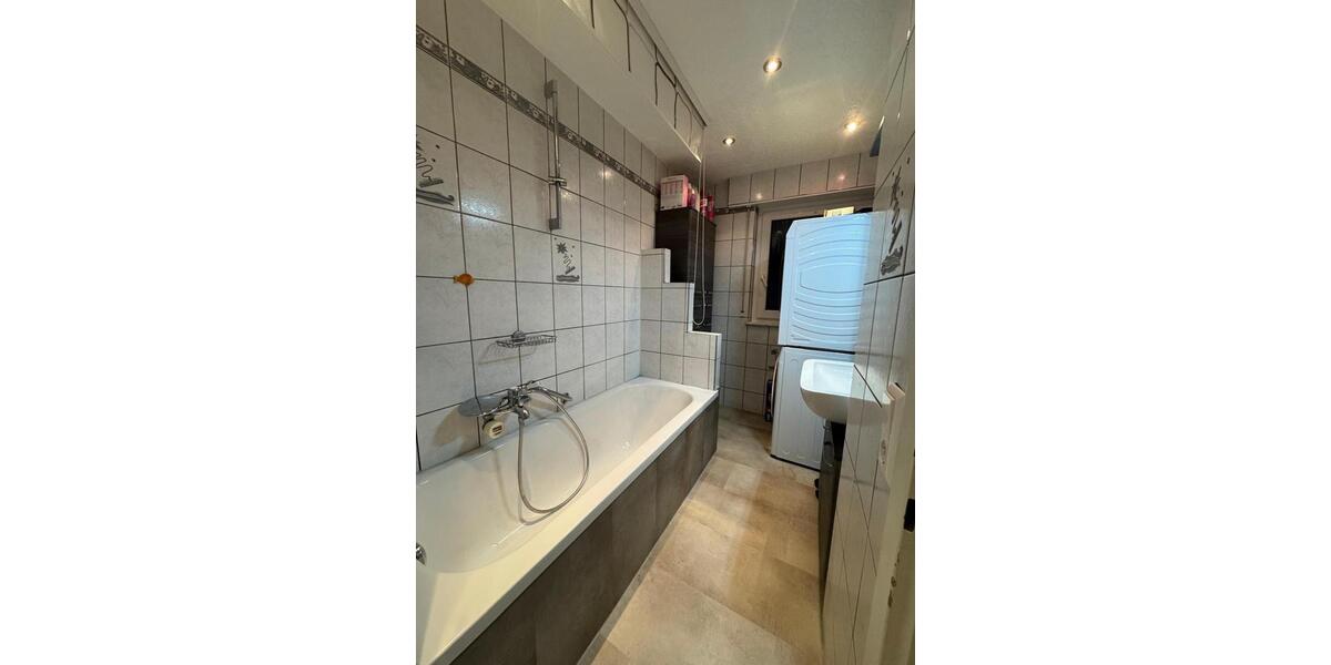 Etagenwohnung Esslingen am Neckar Oberesslingen - 3.5 Zimmer, 84 m&sup2;, 315.000&euro; | Angebot:25286838