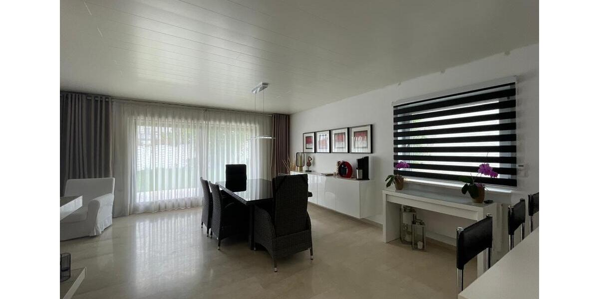 Einfamilienhaus Waldbronn - 9 Zimmer, 299 m&sup2;, 890.000&euro; | Angebot:25945592