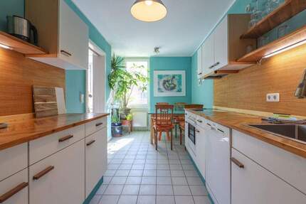 Charmante 3-Zimmer-Wohnung mit Wintergarten direkt am Hackeschen Markt 3 zimmer