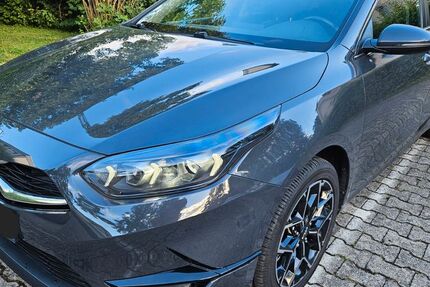 Kia ceed / Ceed 198.000 km 9.500 &euro; Wiesbaden 65187