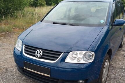 VW Touran 230.000 km 1.999 &euro; frankfurt 15232